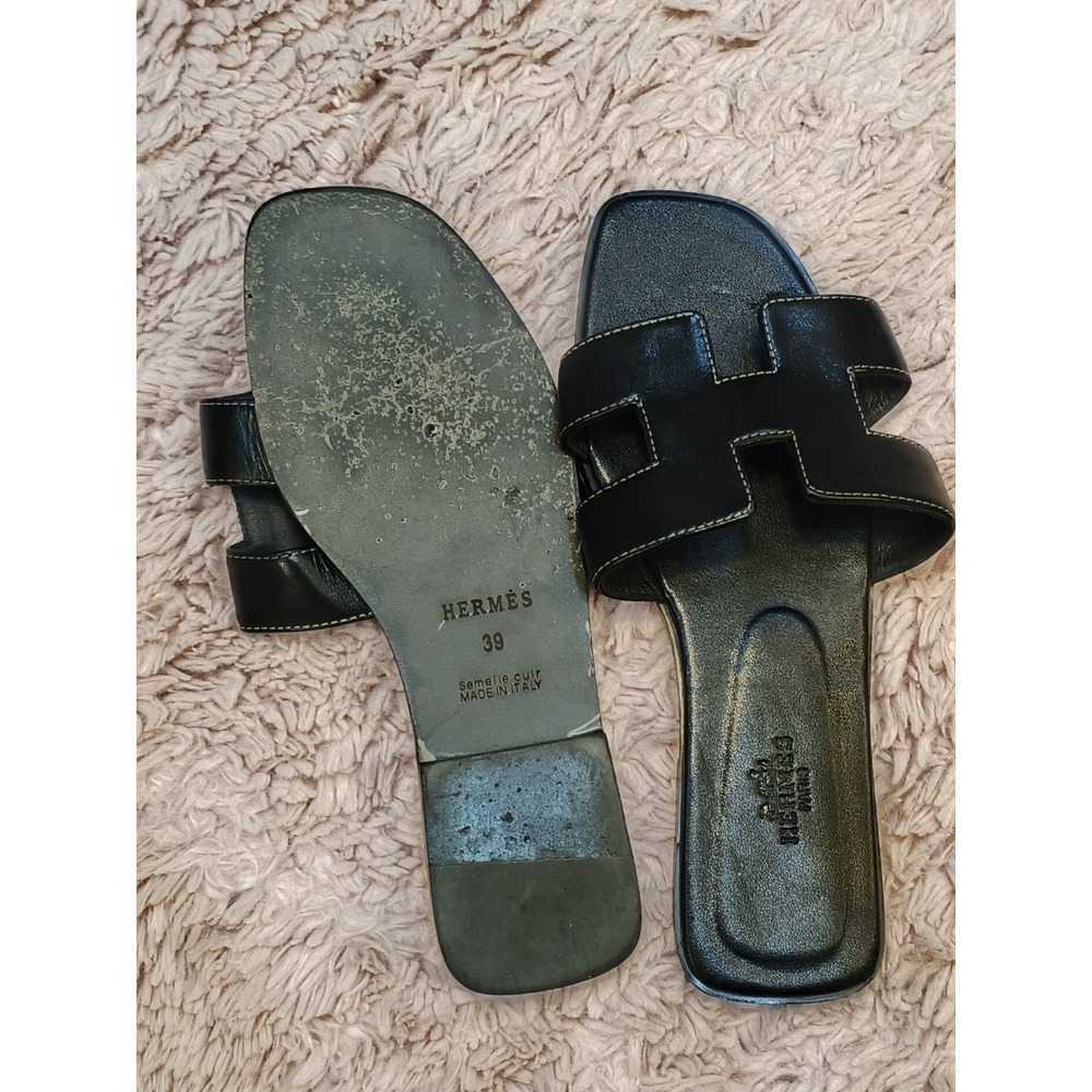 Hermes Oran Sandals Black Leather H Cut Out Flat Slides Size 39 Made in Italy - Picture 3 of 10
